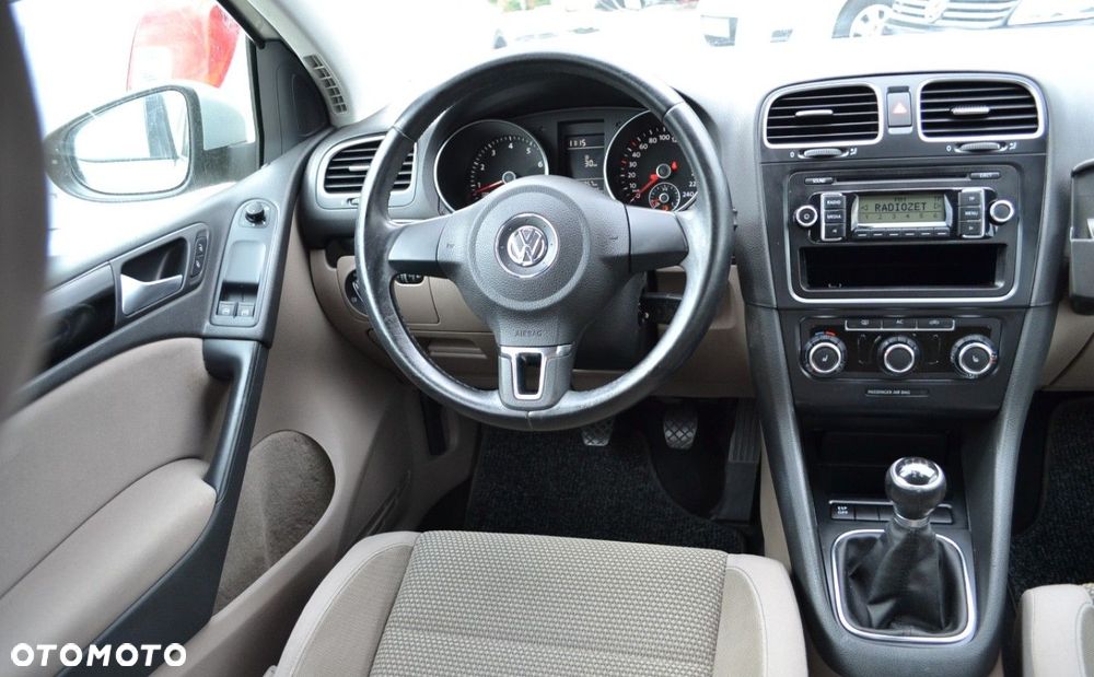 Volkswagen Golf - 5
