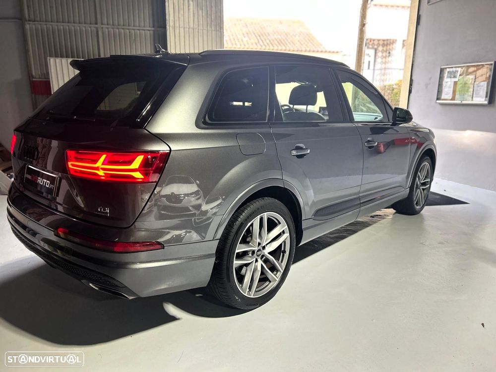 Audi Q7 3.0 TDI quattro S-line Tiptronic 7L - 5