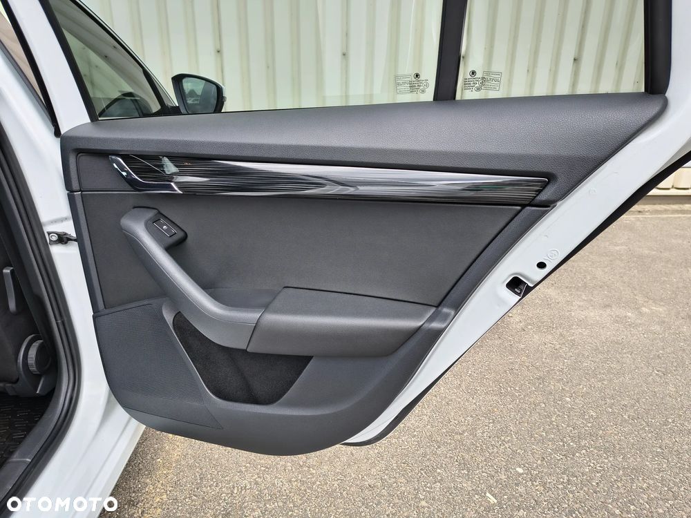 Skoda Octavia 2.0 TSI GPF Style DSG - 23