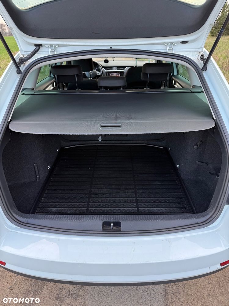 Skoda Octavia 2.0 TDI DSG Ambition - 13