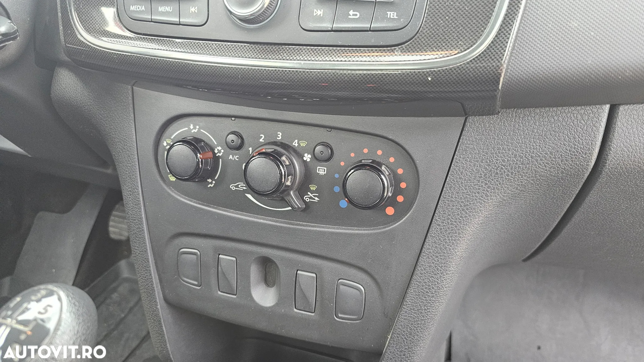 Dacia Logan MCV 1.0 SCe SL PLUS - 14