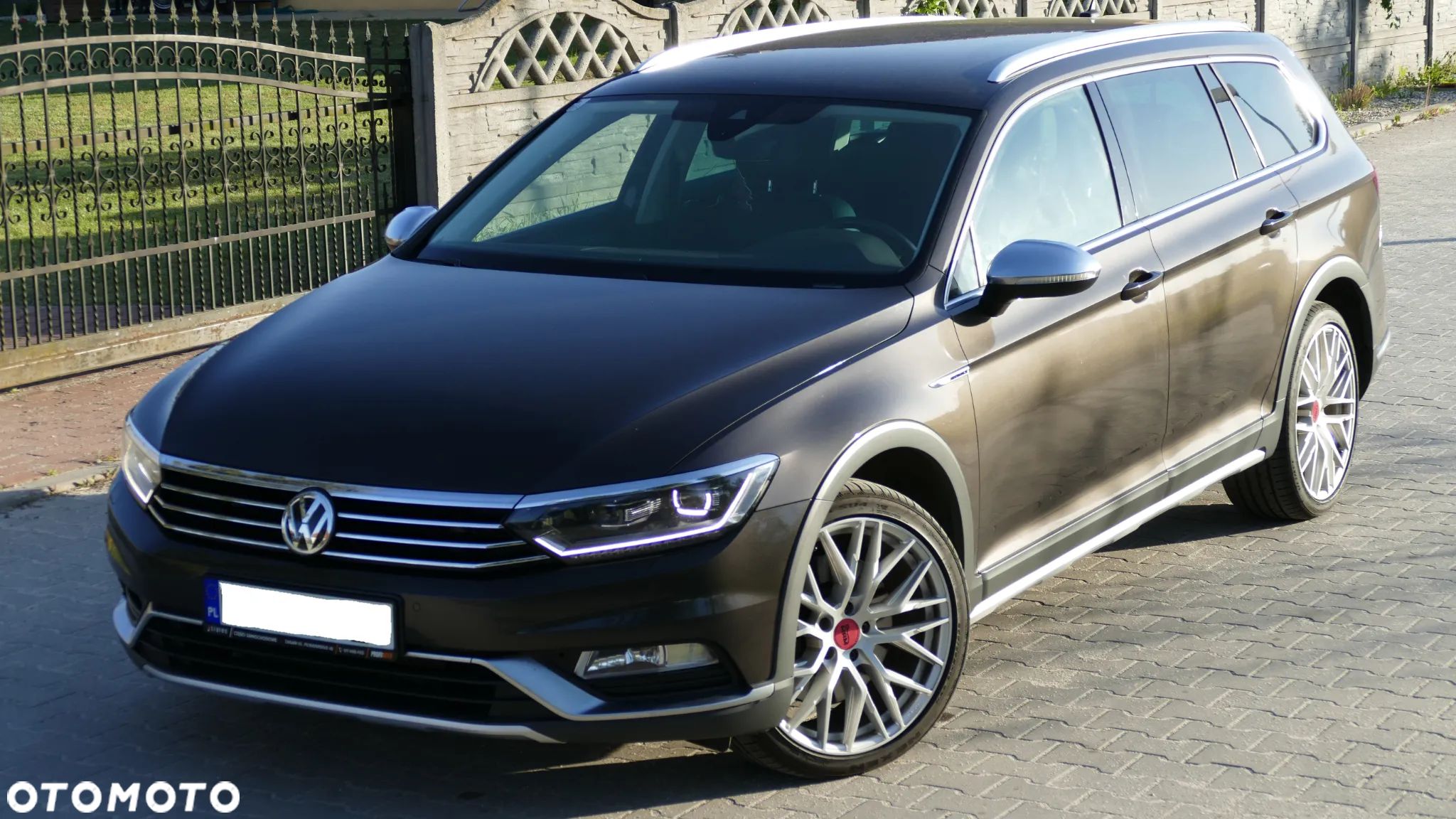 Volkswagen Passat 2.0 TDI 4Mot Elegance DSG - 1