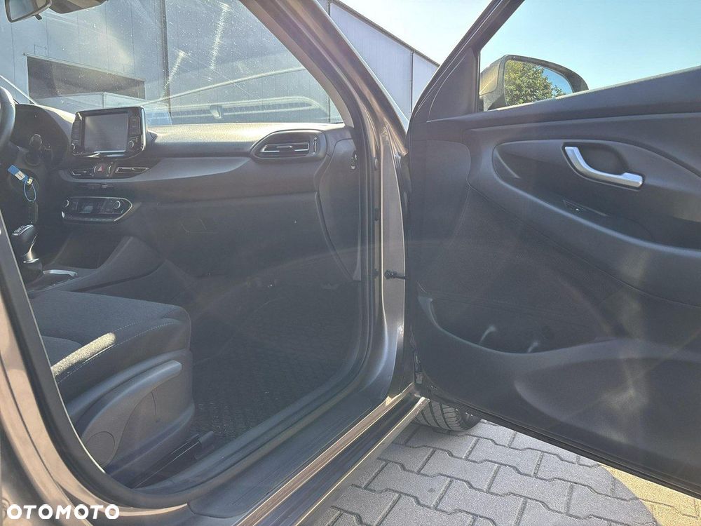 Hyundai i30 1.5 DPI Comfort - 16