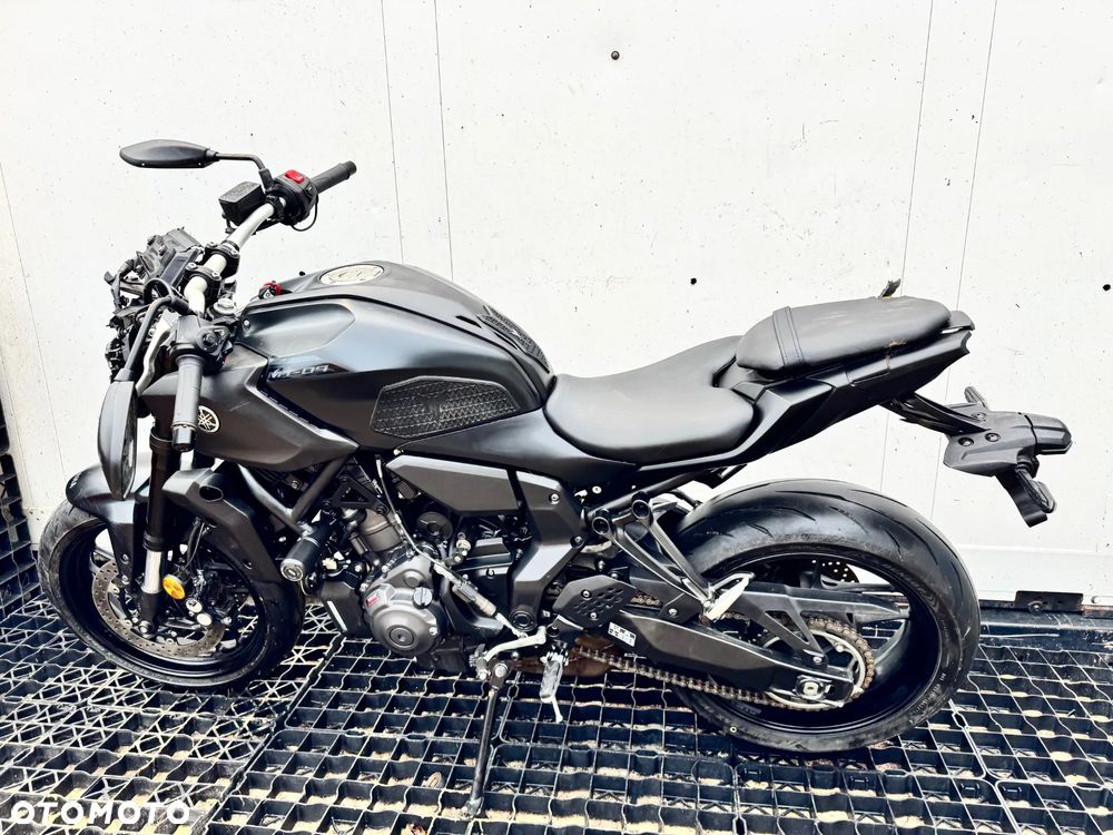 Yamaha MT - 3