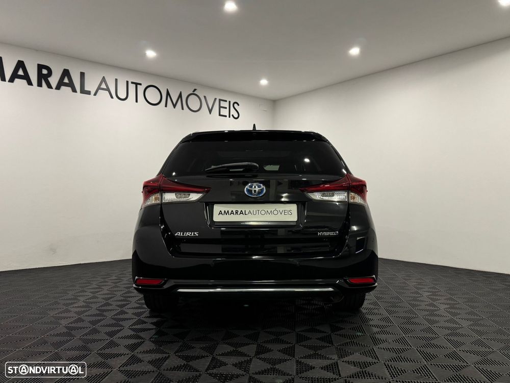 Toyota Auris Touring Sports 1.8 HSD Comfort +P.Techno+P.Sport - 5