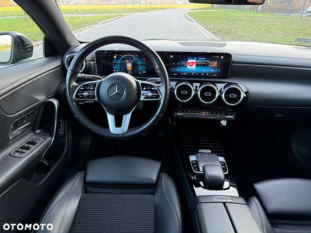 Mercedes-Benz CLA 180 d 7G-DCT Progressive - 12