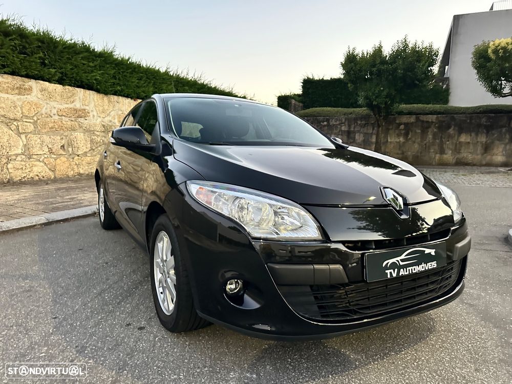 Renault Mégane 1.5 dCi Dynamique S - 13