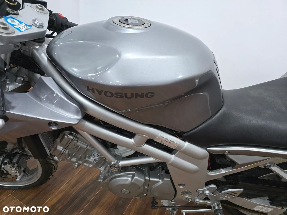 Hyosung GT - 14