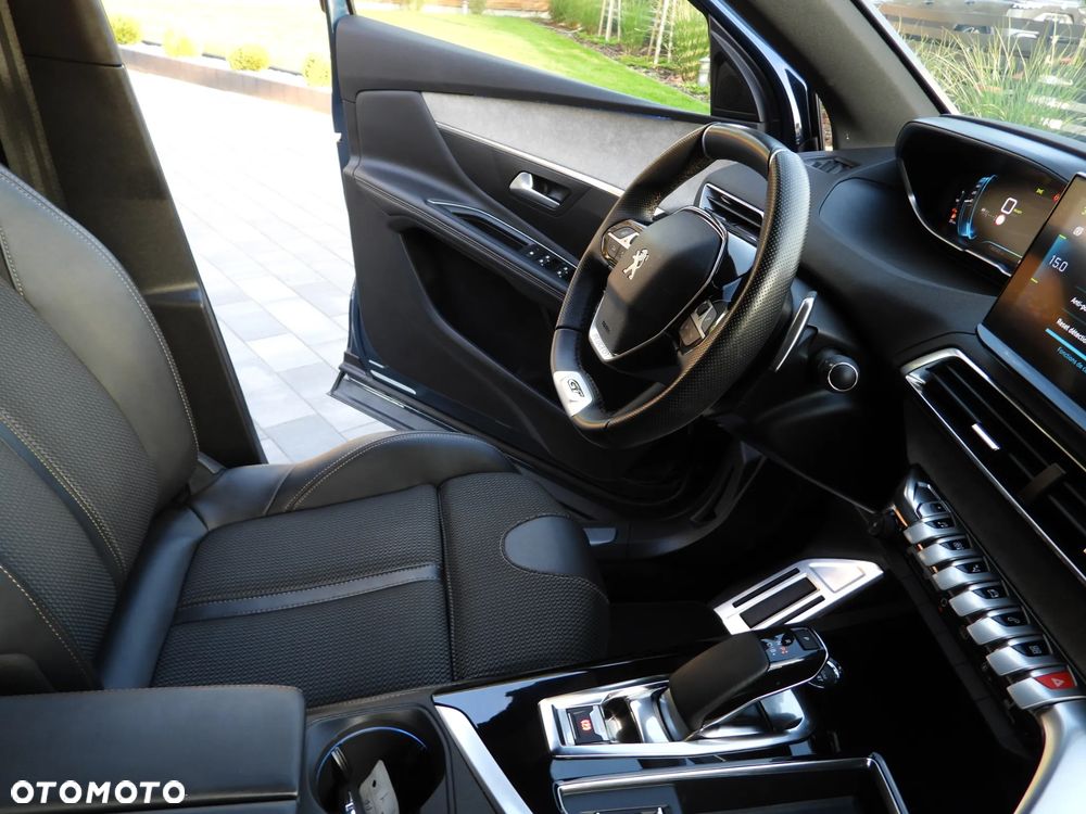 Peugeot 3008 225 e-EAT8 GT Pack - 38