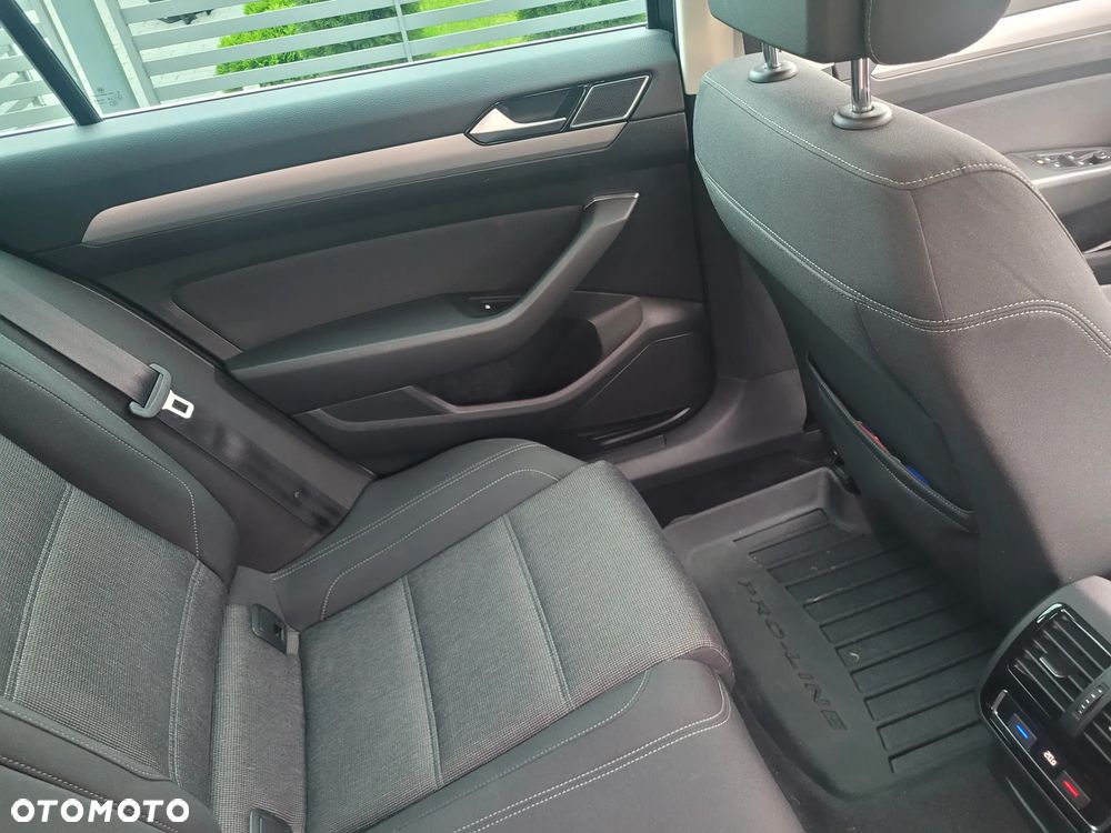 Volkswagen Passat 2.0 TDI BMT Comfortline - 21