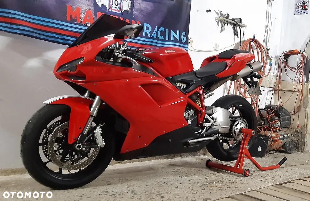 Ducati 848 - 2