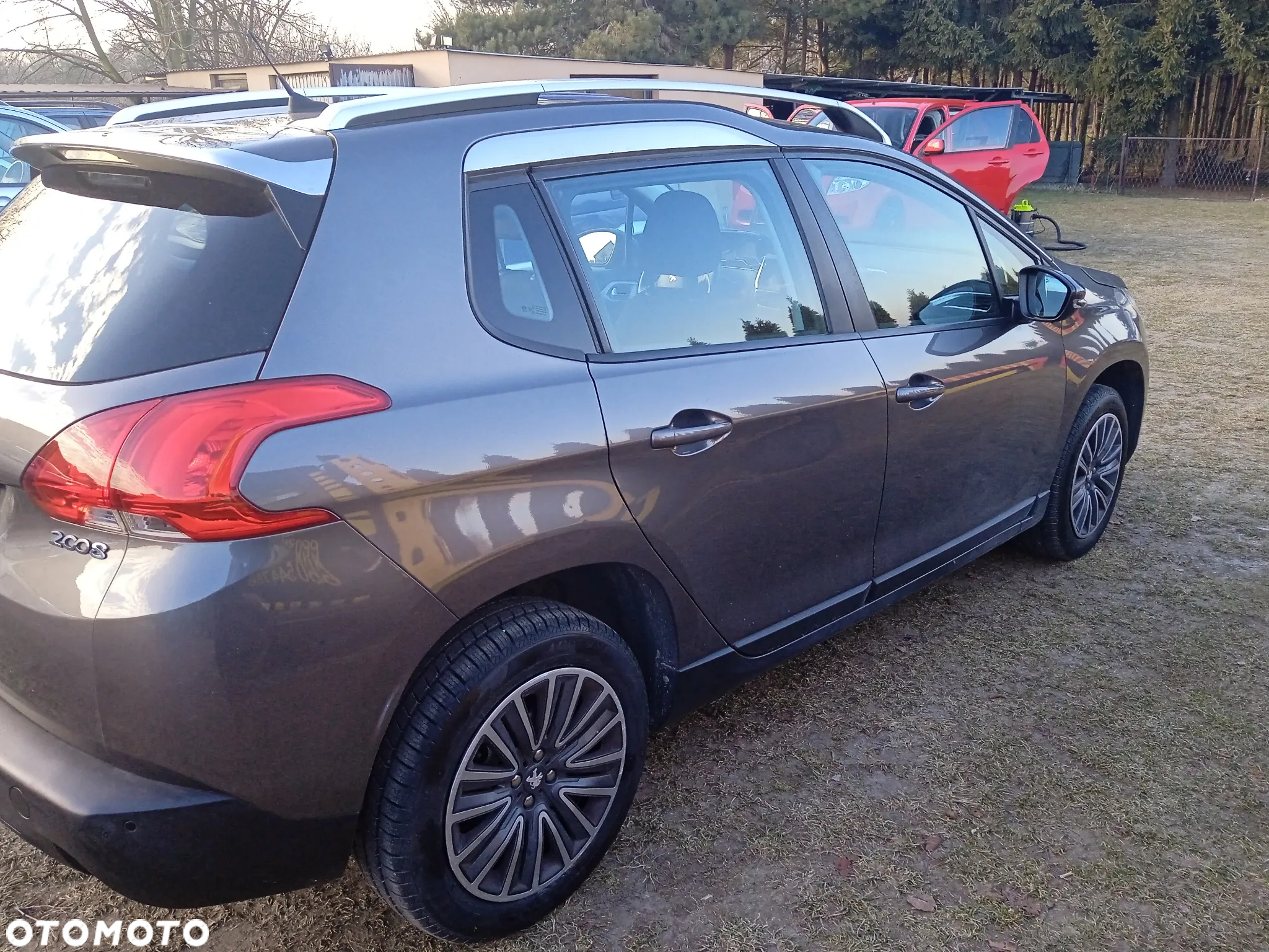 Peugeot 2008 1.2 Pure Tech Active - 4