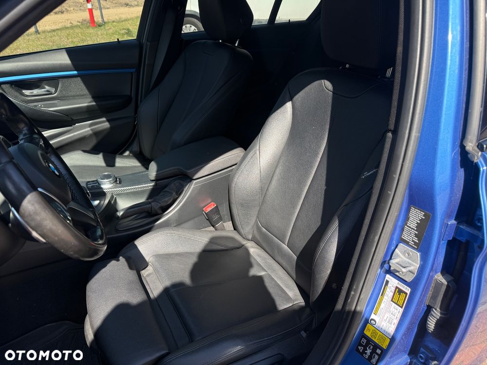 BMW Seria 3 330i GPF xDrive M Sport Shadow sport - 4