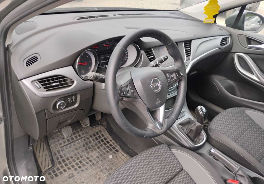 Opel Astra - 11