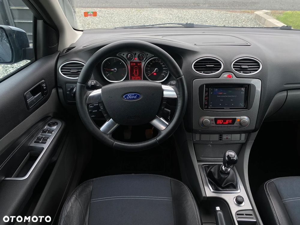 Ford Focus 2.0 TDCi DPF Titanium - 4