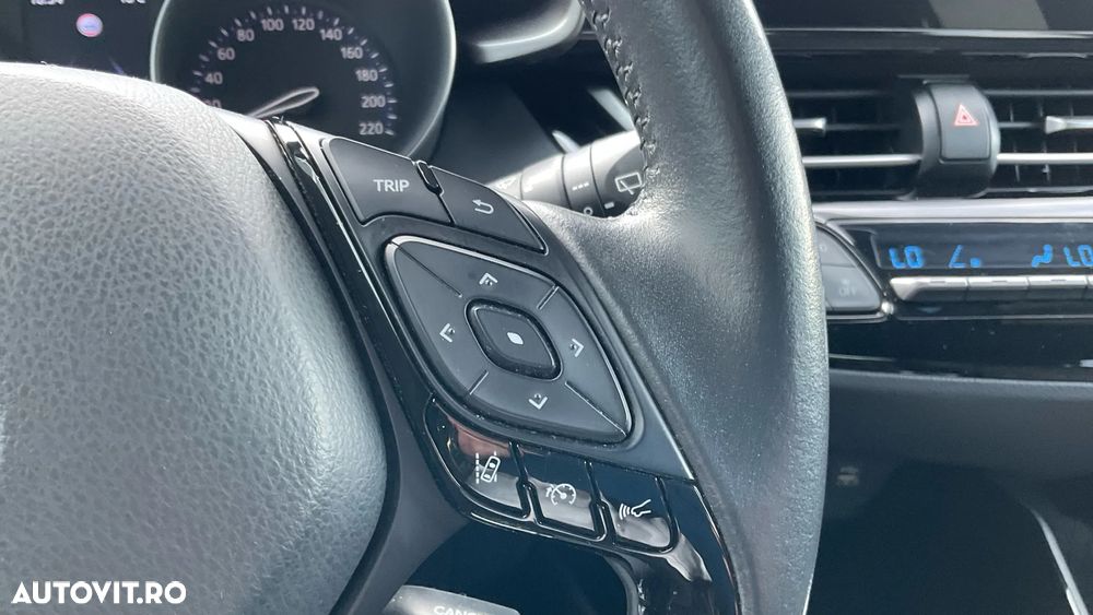 Toyota C-HR 2.0 HSD 184 CP 4x2 CVT C-ult Style bi-tone - 27