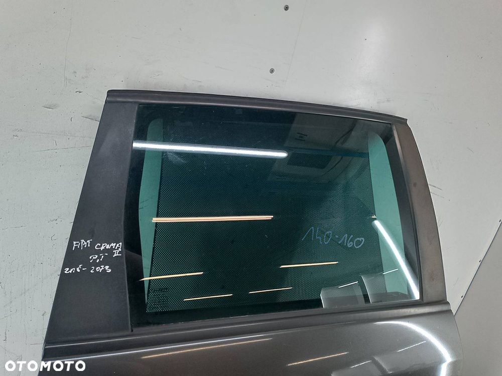 DRZWI TYŁ PRAWY  FIAT CROMA II 284/A KOMBI - 2