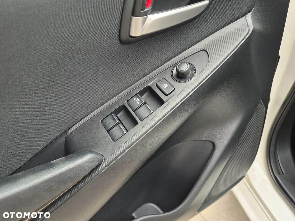 Mazda 2 SKYACTIV-G 90 Center-Line - 24