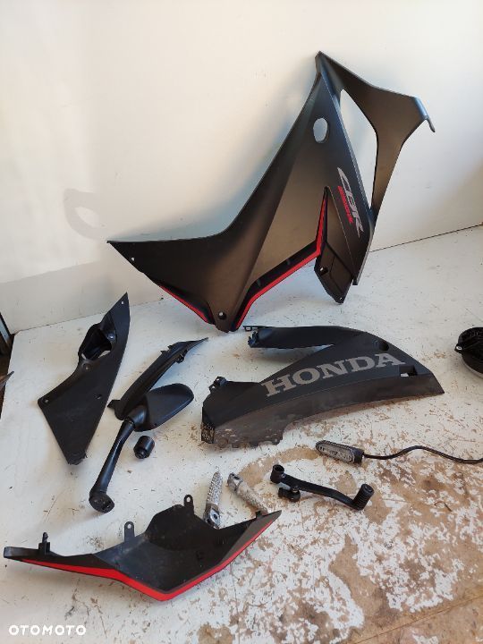 HONDA CBR 650 R owiewka bok boczek pług ogon lusterko podnóżek - 1