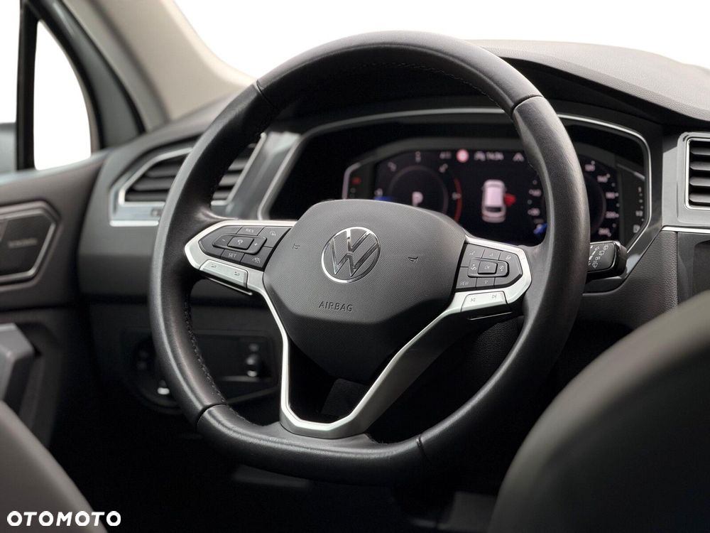 Volkswagen Tiguan 2.0 TDI SCR 4Mot Elegance DSG - 26