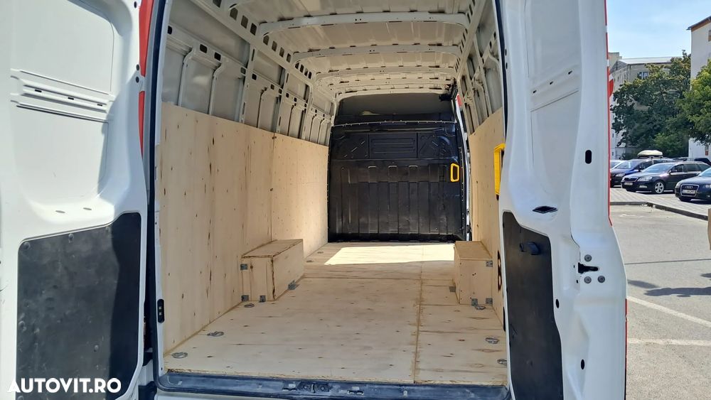 Iveco Massif - 9