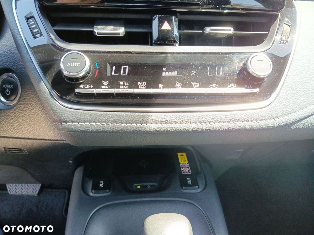 Toyota Corolla 1.8 Hybrid Comfort - 21