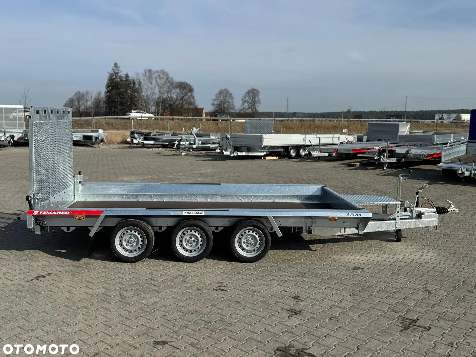 TEMARED Przyczepa koparkowa budowlanka 400x180cm DMC3500kg 3-osiowa z trapem - 2