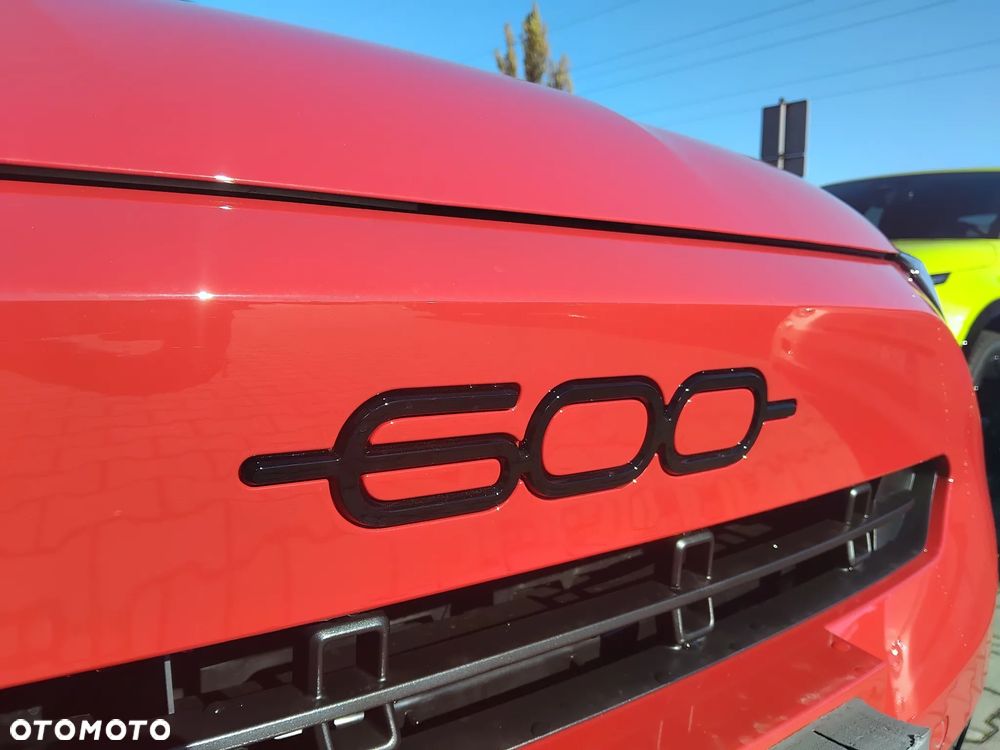 Fiat 600 1.2 Turbo Sport eDCT - 6