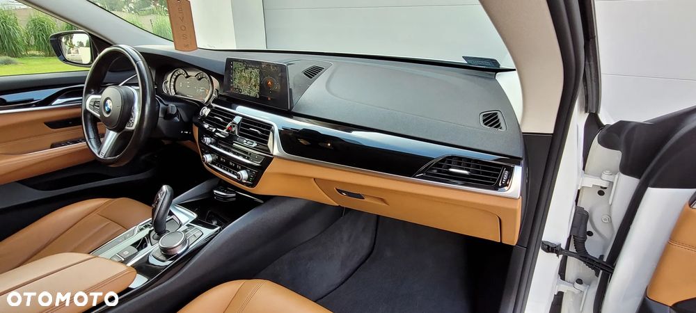 BMW 6GT 630i Luxury Line sport - 16
