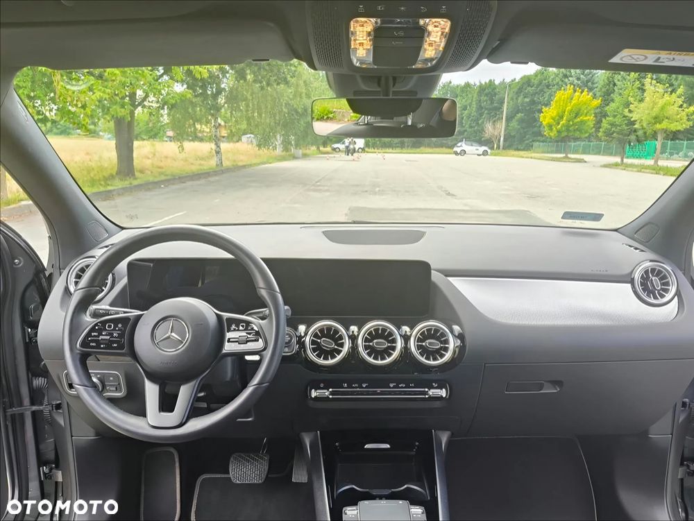 Mercedes-Benz GLA 200 Style - 11