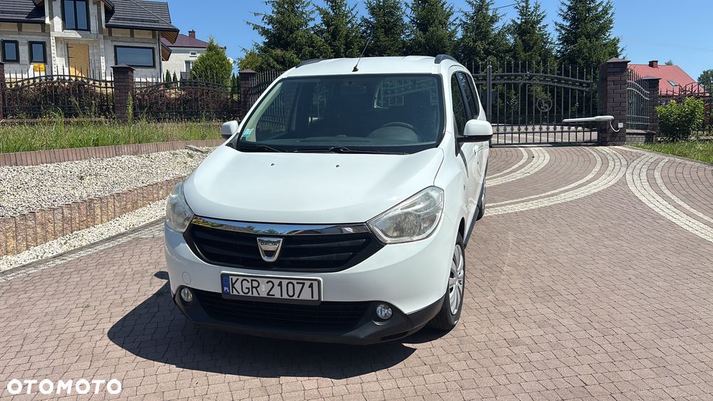Dacia Lodgy dCi 110 Celebration - 8