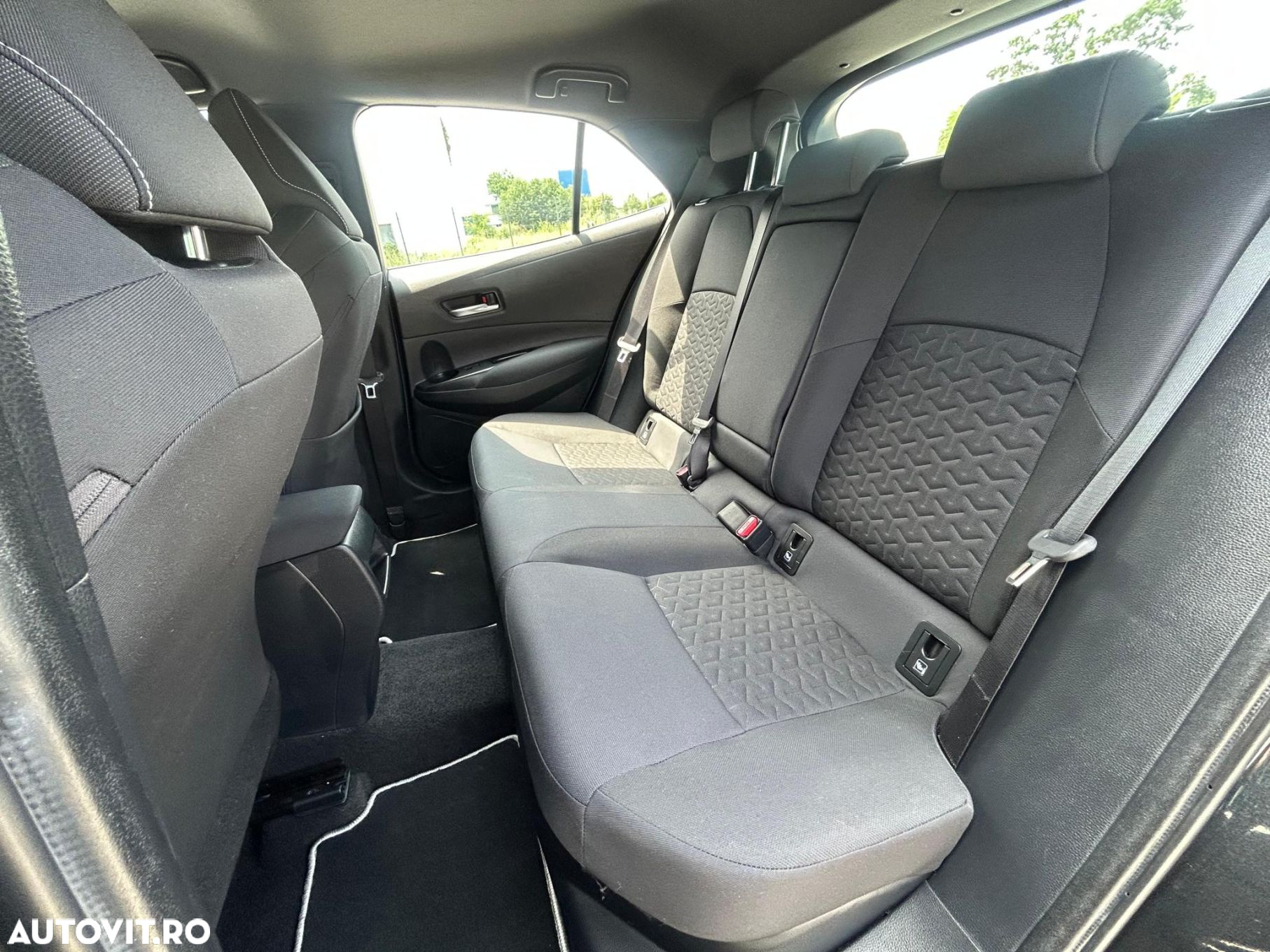 Toyota Corolla 1.8 HSD Dynamic - 15