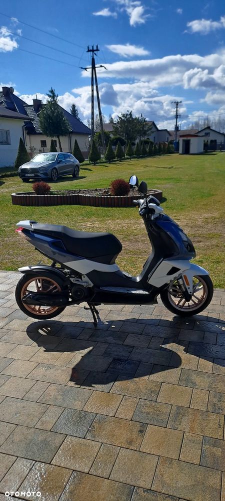 Peugeot Speedfight - 4