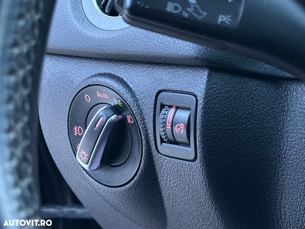 Volkswagen Tiguan - 11