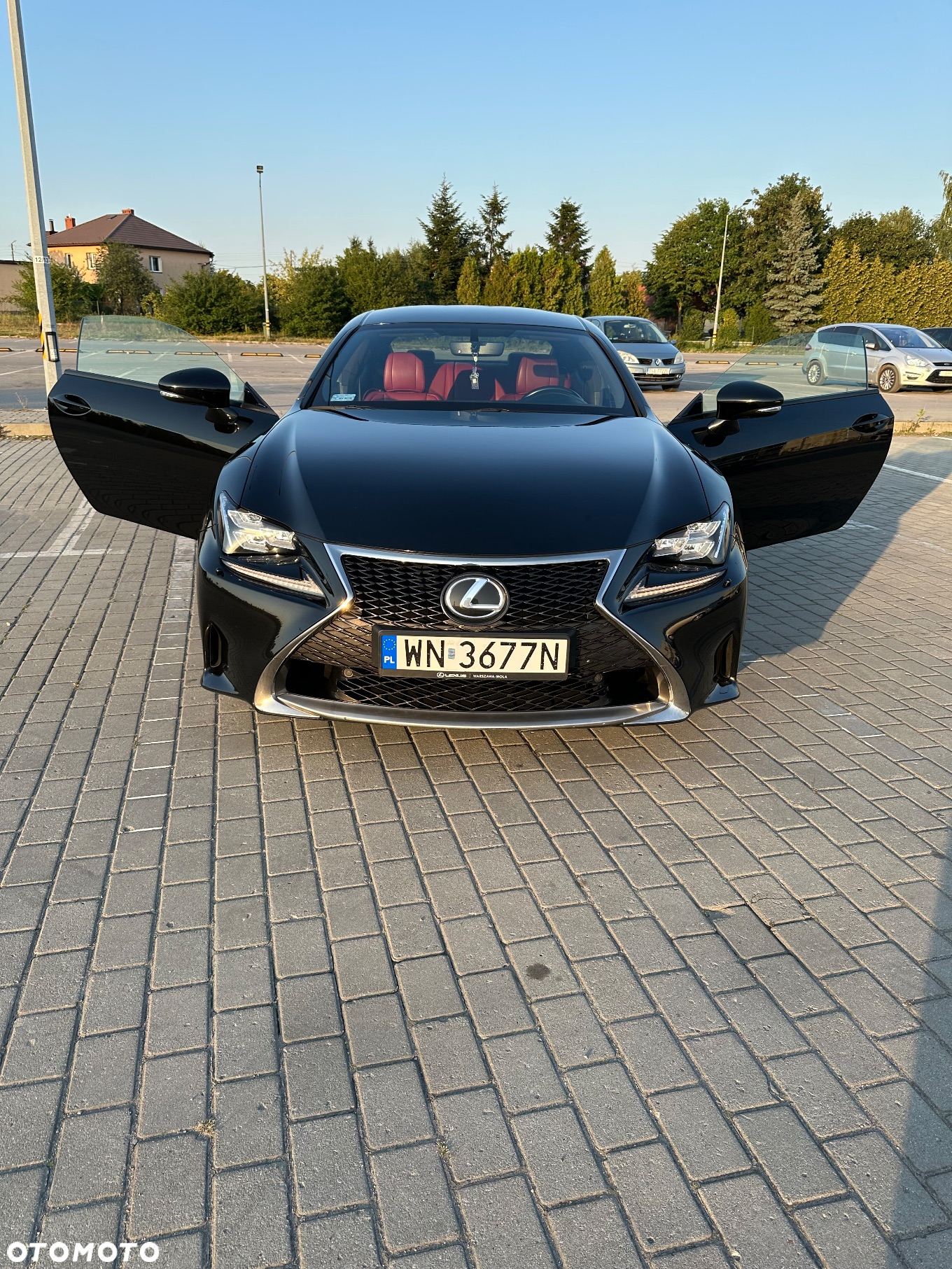 Lexus RC 200t / 300 F Sport - 13