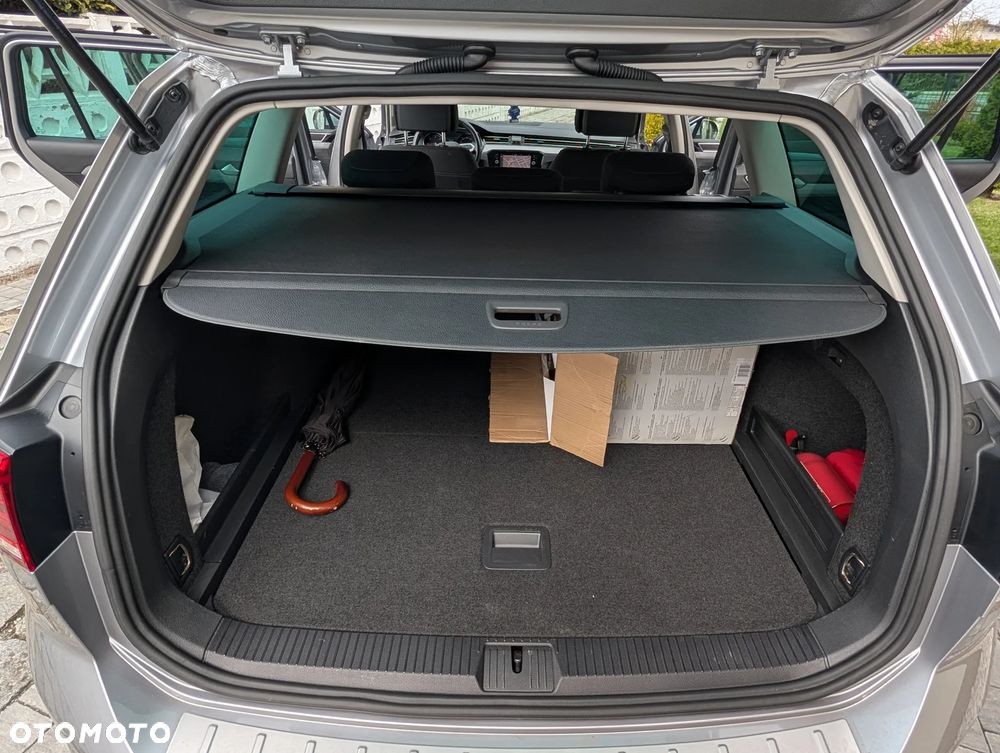 Volkswagen Passat 2.0 TDI SCR DSG - 30