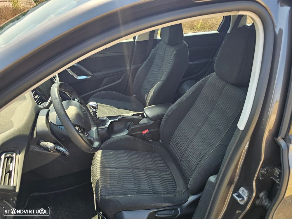 Peugeot 308 SW - 17