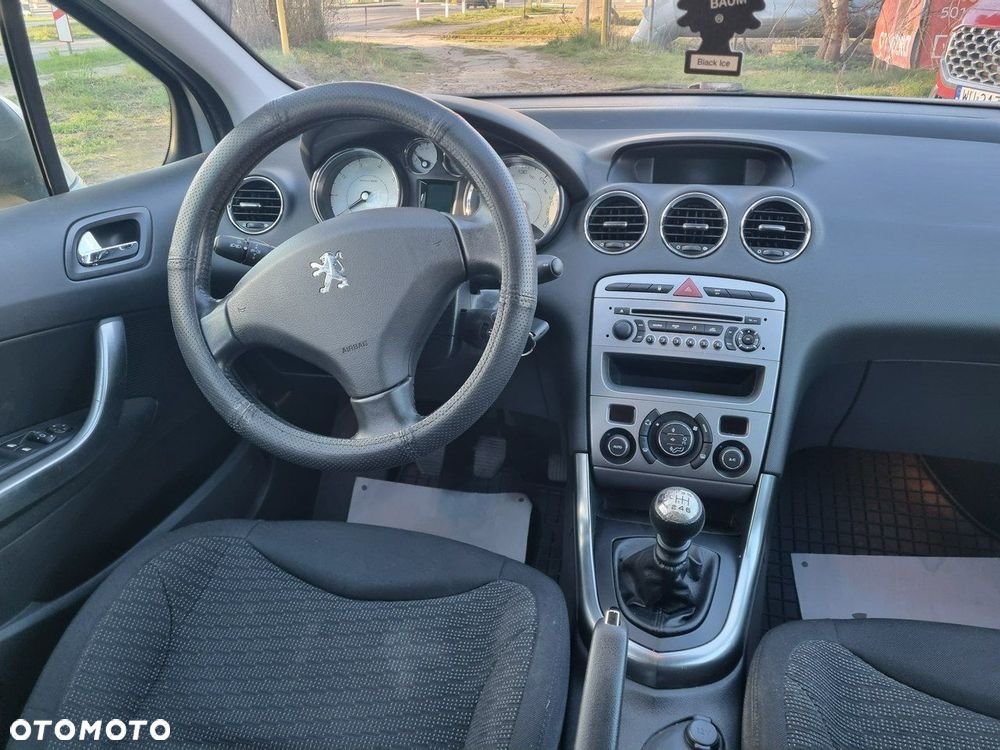 Peugeot 308 1.6 Premium - 16