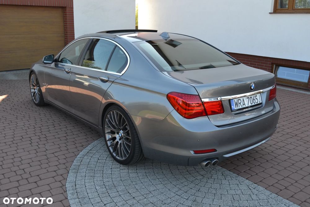 BMW Seria 7 730d - 4