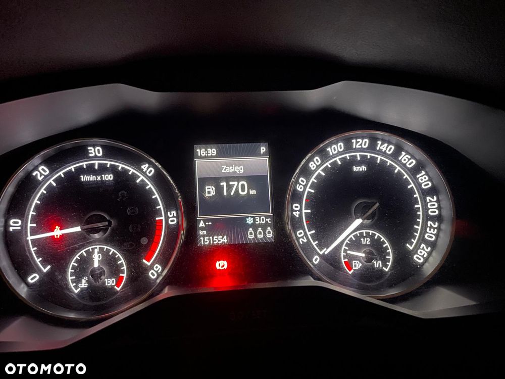 Skoda Superb 2.0 TDI DSG Style - 10