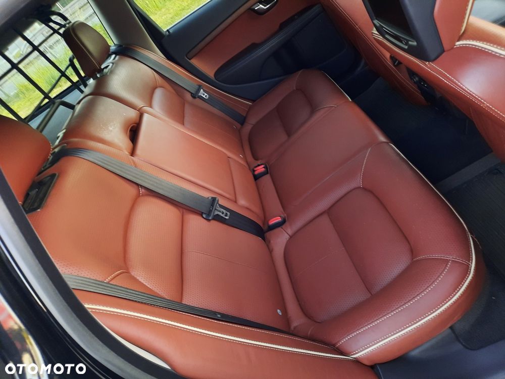 Volvo XC 70 D5 AWD Geartronic Summum - 25