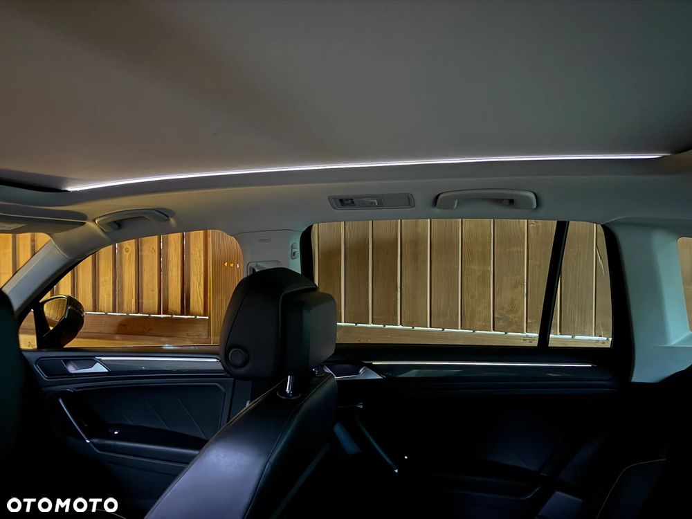 Volkswagen Tiguan - 12