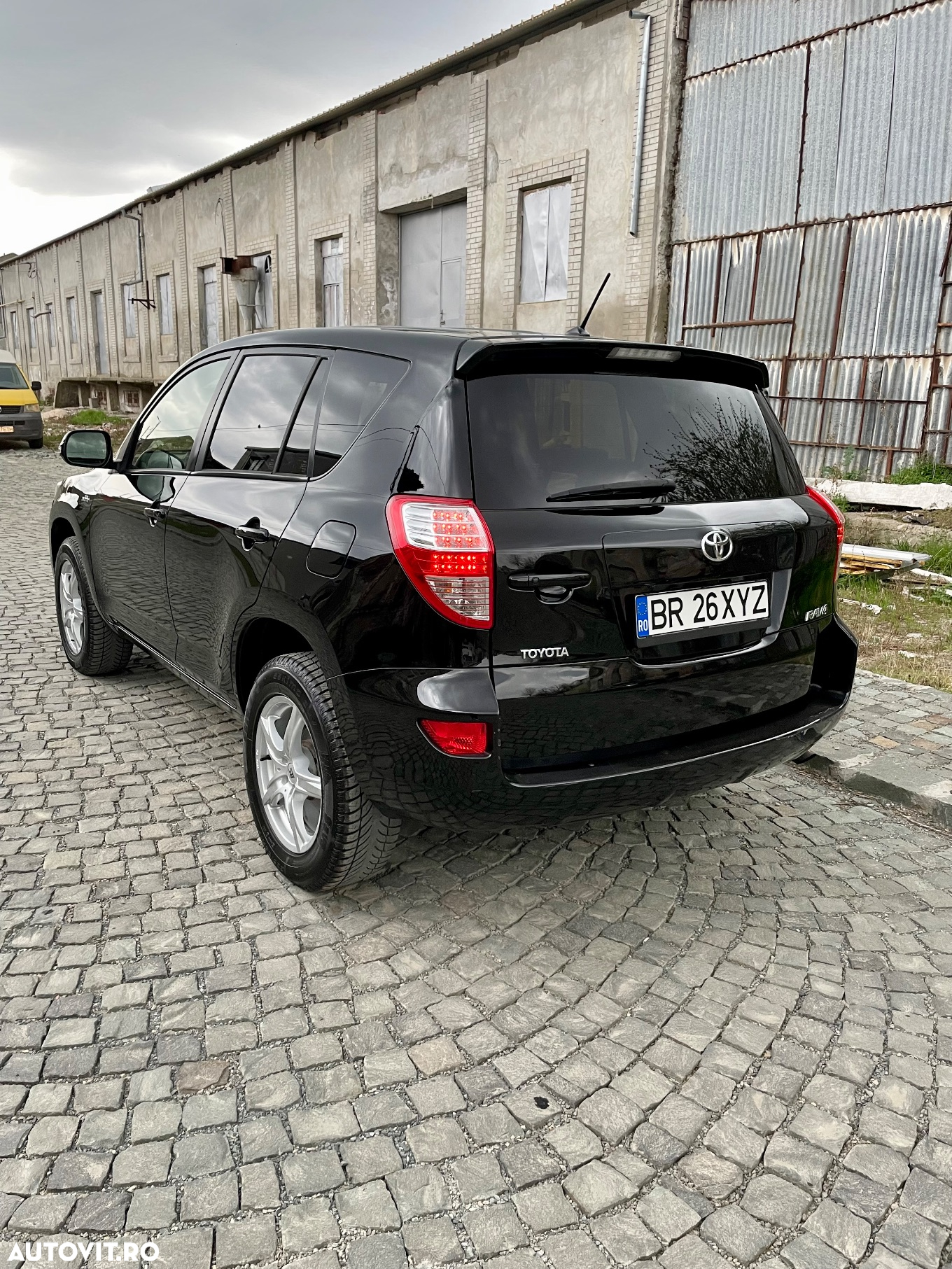 Toyota RAV4 2.2 D-4CAT 4WD Aut Executive - 5