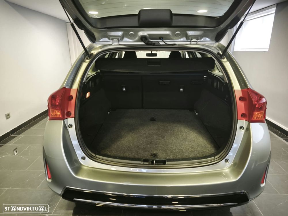 Toyota Auris Touring Sports 1.4 D-4D Active - 21
