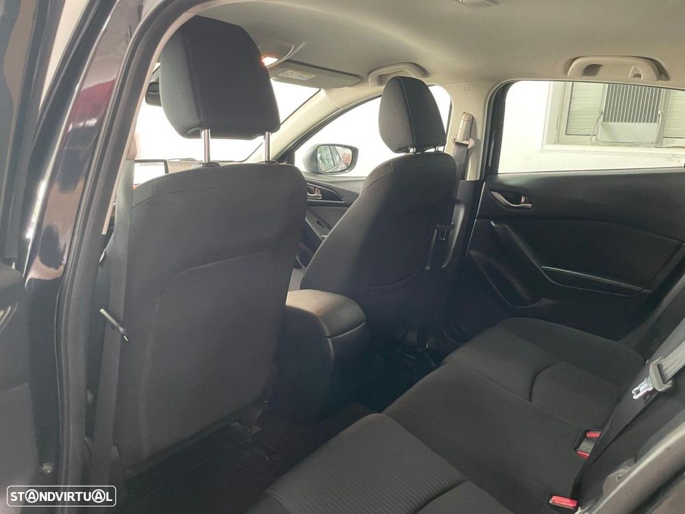 Mazda 3 1.5 Sky-D Evolve HS Navi - 20