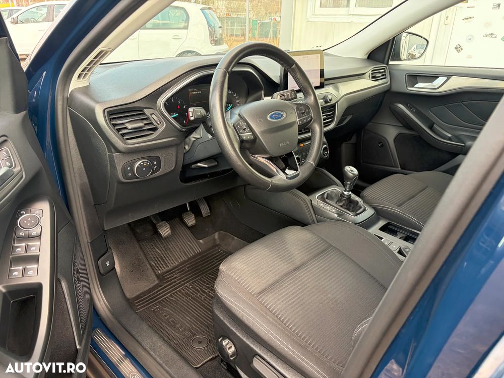 Ford Focus 1.0 EcoBoost Titanium - 11
