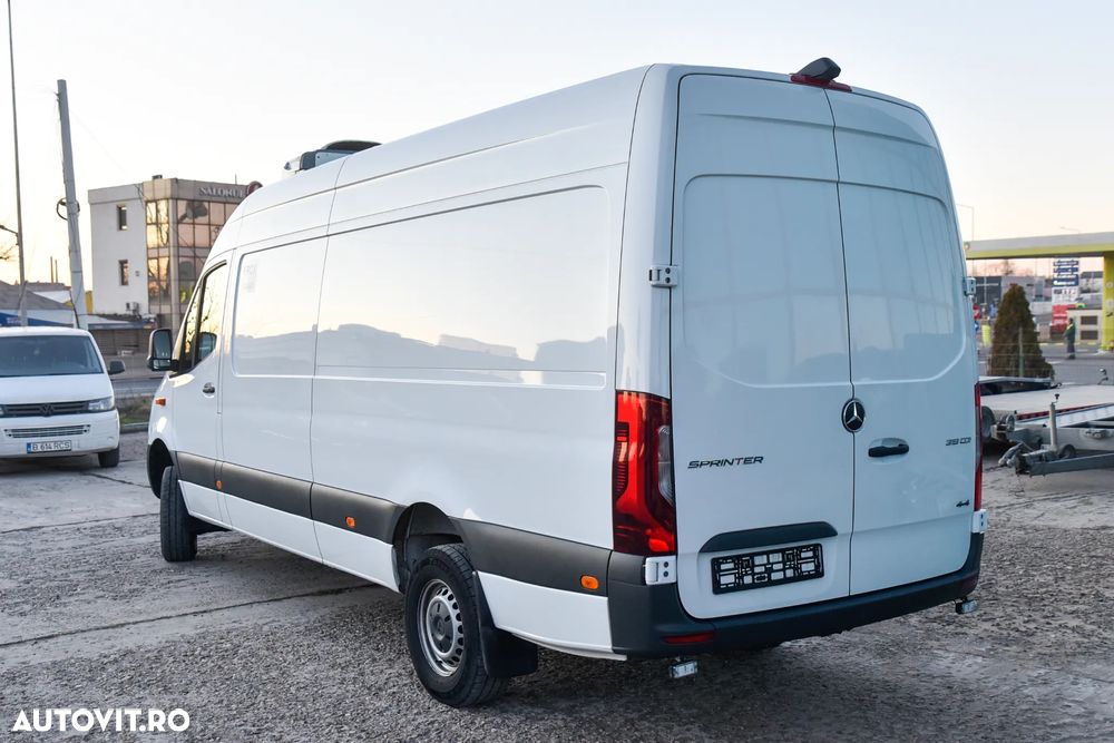 Mercedes-Benz SPRINTER - 6