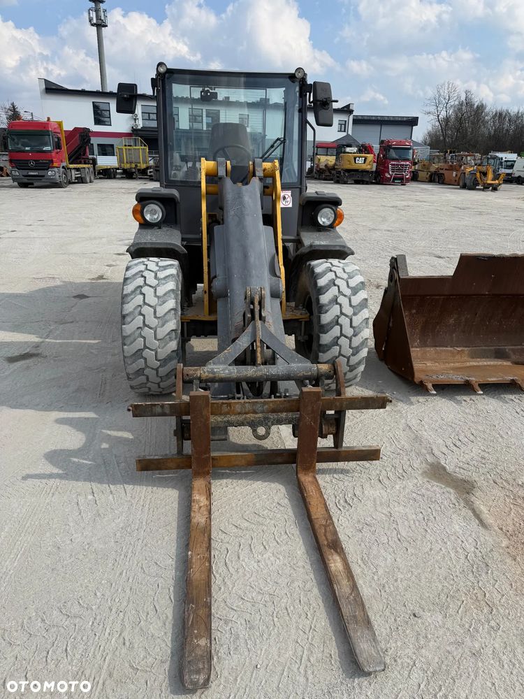 Mecalac AX850 / 6 ton / Krokodyl / Widły - 9