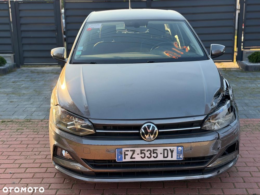 Volkswagen Polo - 2