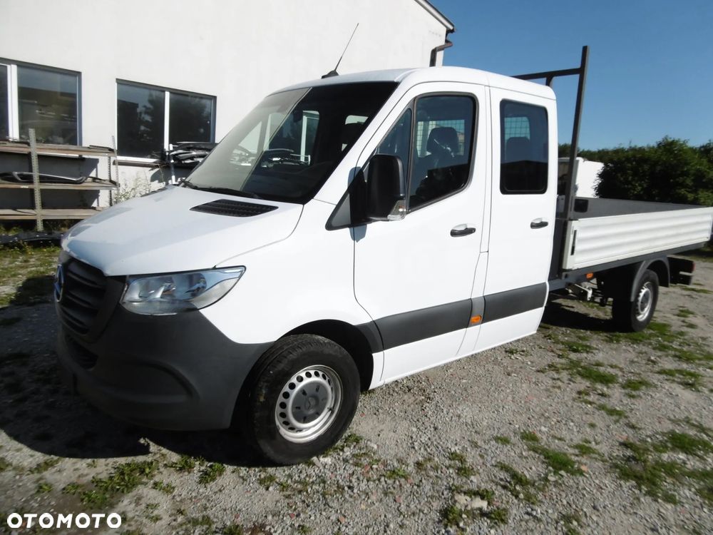 Mercedes-Benz Sprinter - 2